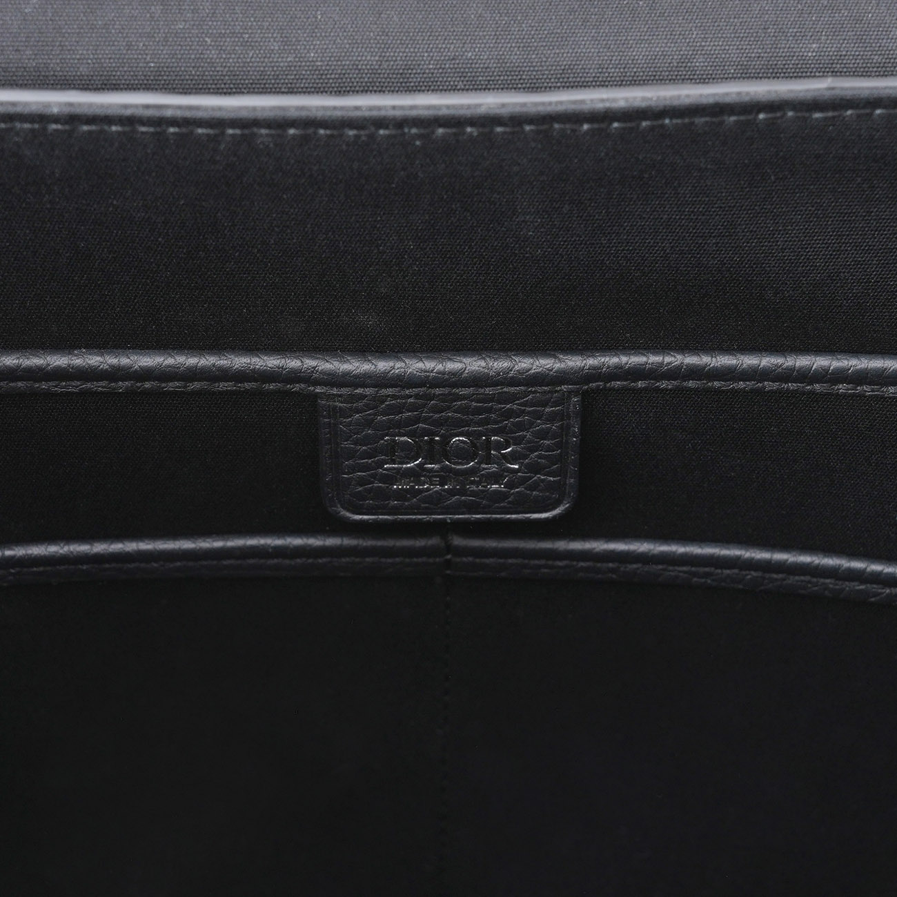 CHRISTIAN DIOR(USED)디올 옴므 데일리 메신저백